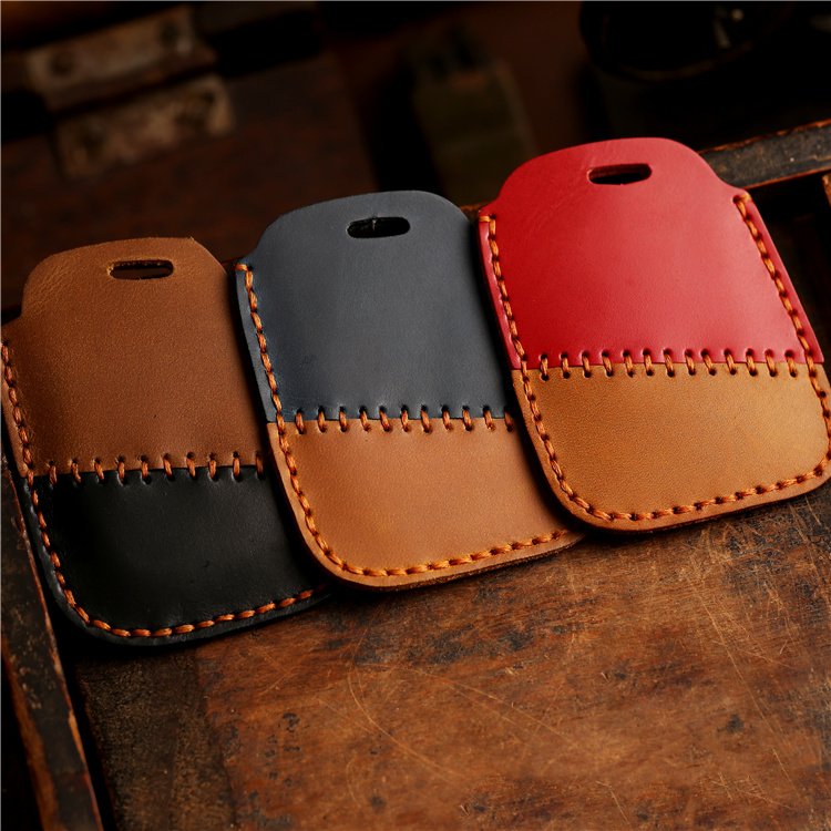 Genuine Leather Car Key Case Cover for VW Golf 7 Polo Skoda Seat Passat B8 Golf 8 ID.4 Tarraco Hand Sewing With Key Chain