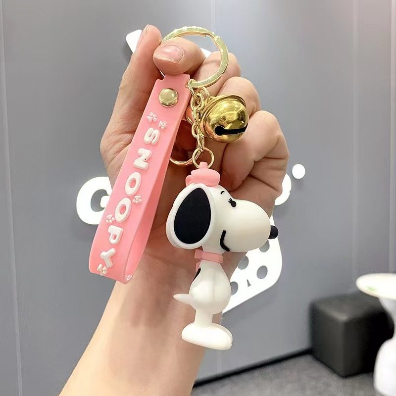 Rubber Cartoon Keychain PVC Snoopy Charlie Keychain 3D Doll Cute Bag Pendant Car Key Rings Accessories Children Toys Ornament