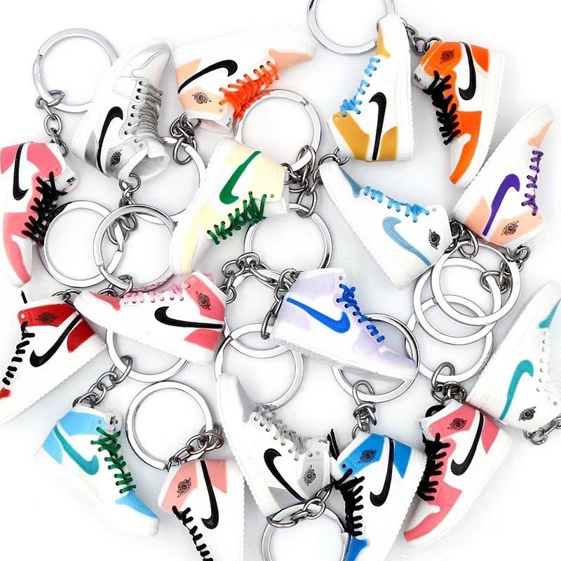 Three-dimensional Basketball Shoe Keychain 3d Shoe Model Couple Bag Hanging Accessories Car Key Pendant