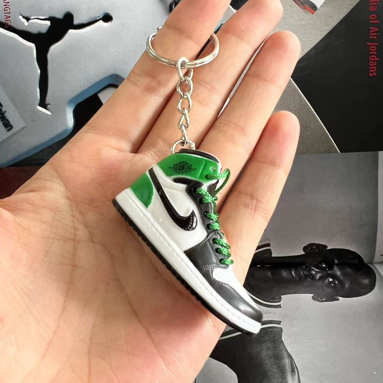 Three-dimensional Basketball Shoe Keychain 3d Shoe Model Couple Bag Hanging Accessories Car Key Pendant