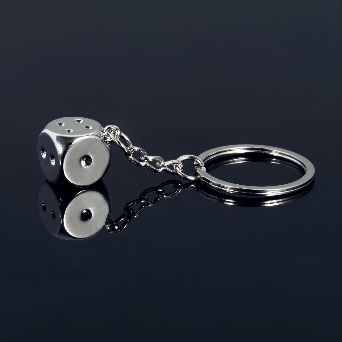 Creative Gift Good Luck Sieve dice Metal keychain Car waist hanging dice key ring Chain ring pendant accessories