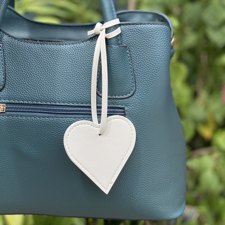 Creative Leather Heart-shaped Peach Heart Bag Pendant Love Bag Charm Car Keychain Car Pendant Peach Heart Fashion Accessories