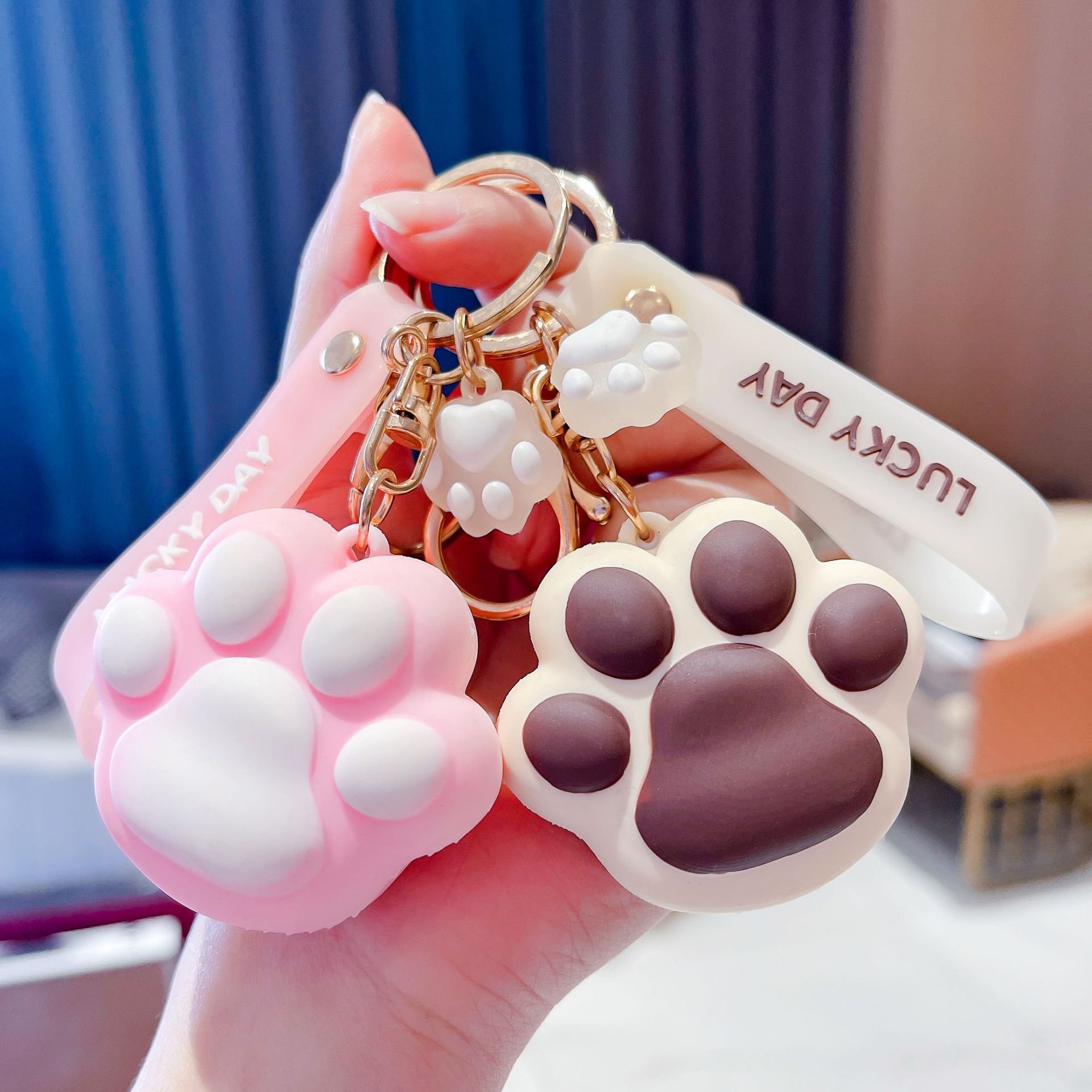 Wholesale Decorative Gift Keychain Cartoon Doll Keychain Car Backpack Pendant Creative Cat Claw 3D Key chain