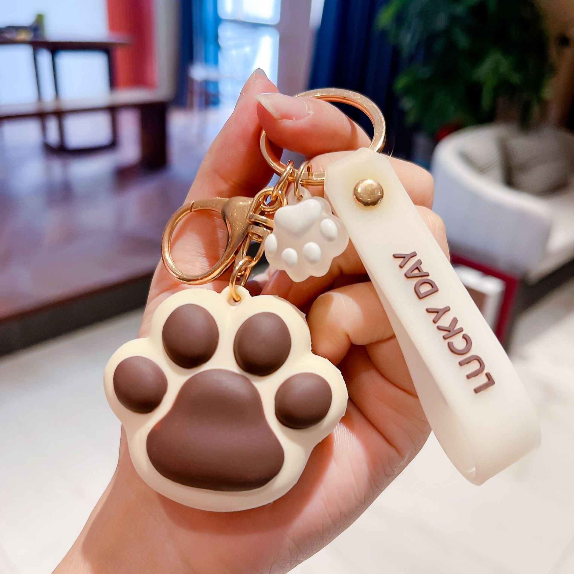 Wholesale Decorative Gift Keychain Cartoon Doll Keychain Car Backpack Pendant Creative Cat Claw 3D Key chain