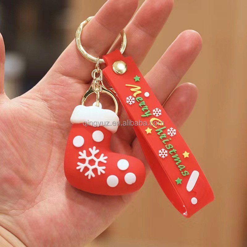 3D Christmas Keychains Gifts Cute Santa Claus Pendants Mini Anime Dolls Keyrings 3D Xmas Cartoon Rubber Key Chain Accessories