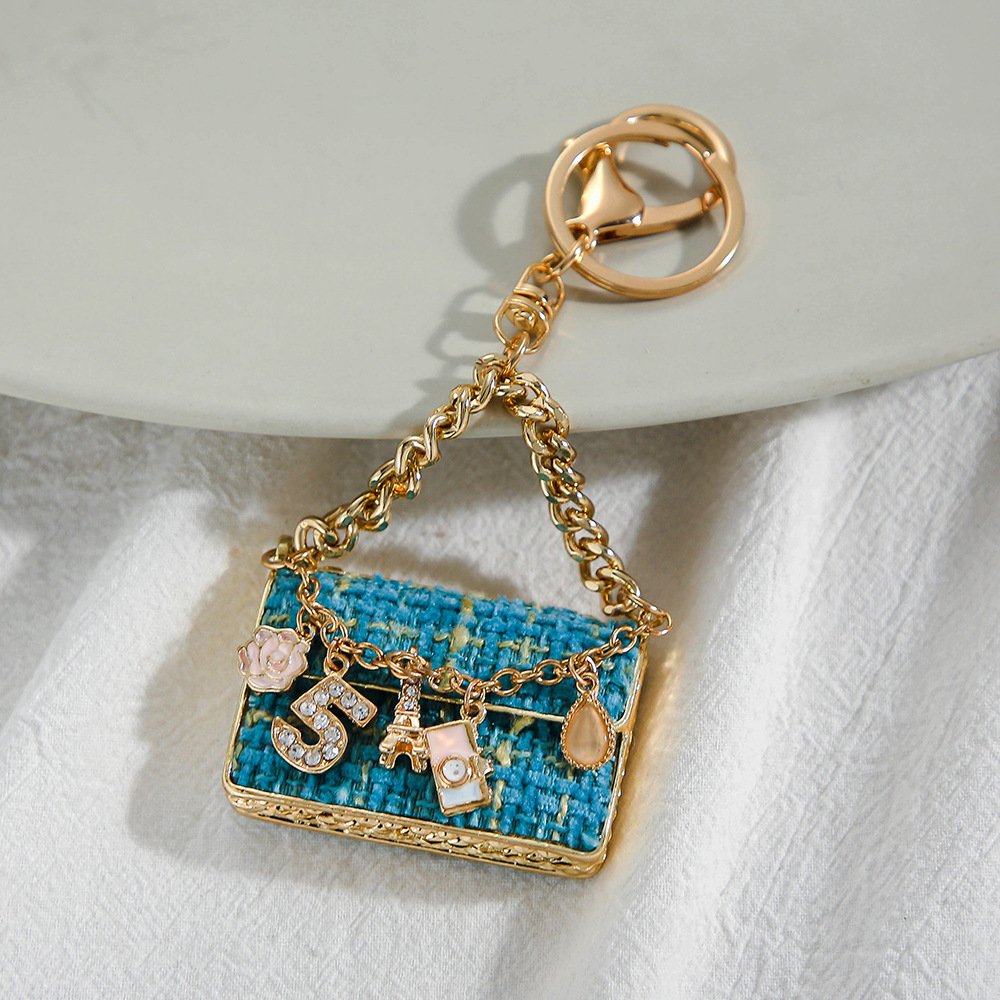 Hot Sale Exquisite Pendant Decorations Stainless Steel Metal Clasp Mini Bag Keychain