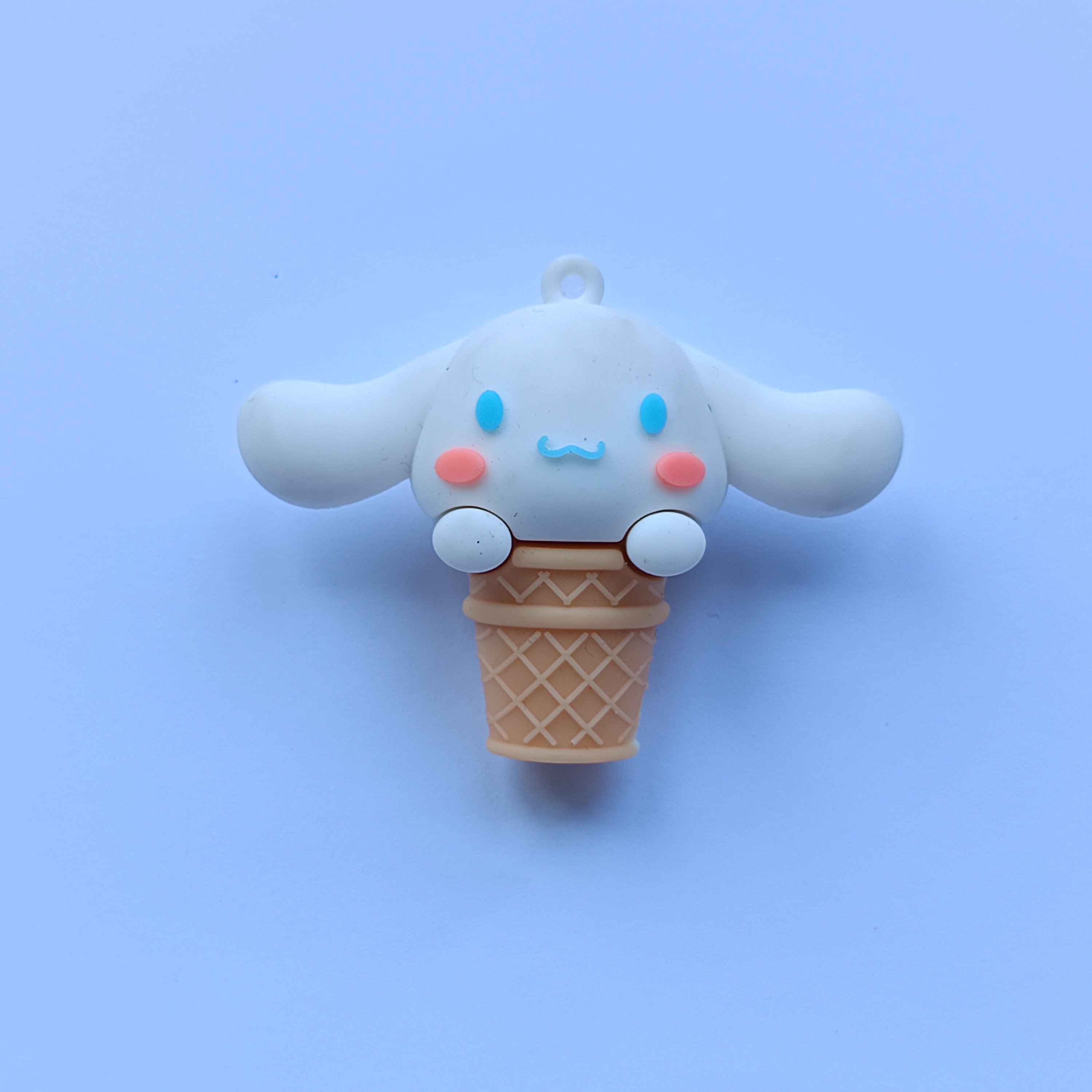 Factory Customization wholesale PVC Mini cartoon Anime ice-cream Kitty keychain doll key ring accessories Car Pendant