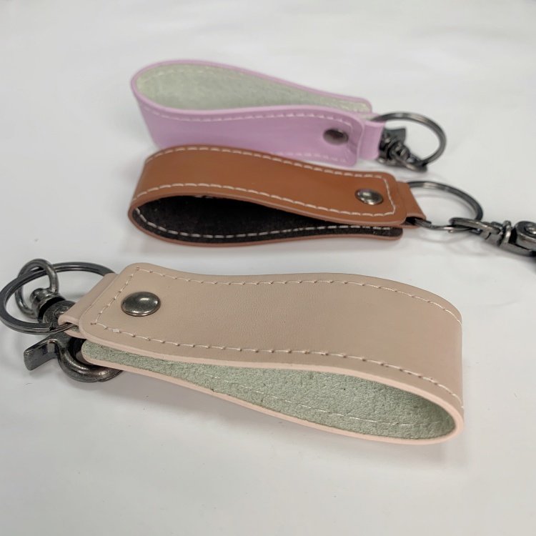 Fashion Multi-color commercial leather keychain Car Key Belt Wallet Key chain Key chain PU leather key chain embossed oil edge