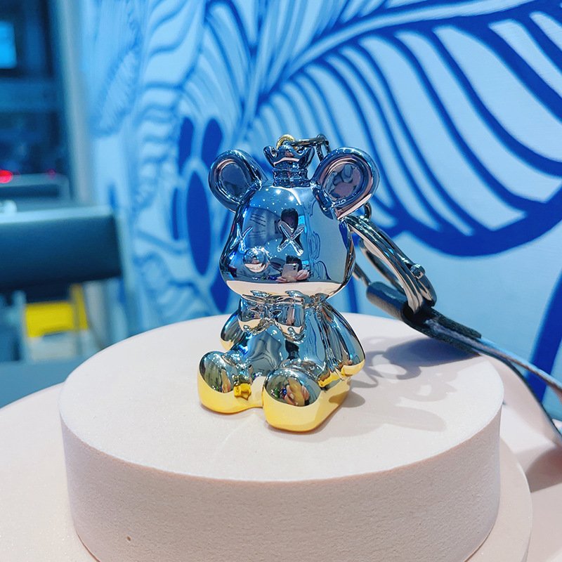 Cartoon resin figure electroplated gradient crown bear keychain advanced sense bag car key chain pendant small gift wholesale