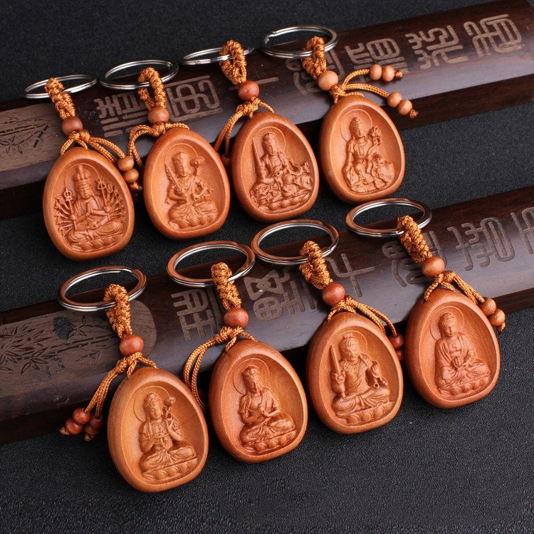 Wholesale Feng Shui Kwan-yin Buddha Wood Key chain Amulet Accessories Creative Key Holder Wood Bag charm Pendant Buddha Keychain
