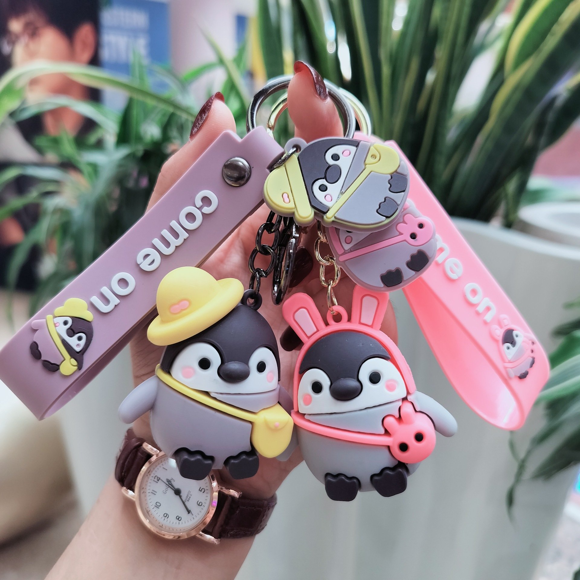 wholesale Factory Direct sales Cartoon animals keychain Panda Penguin Cute animal keychain Gift doll toy for kids car keyring