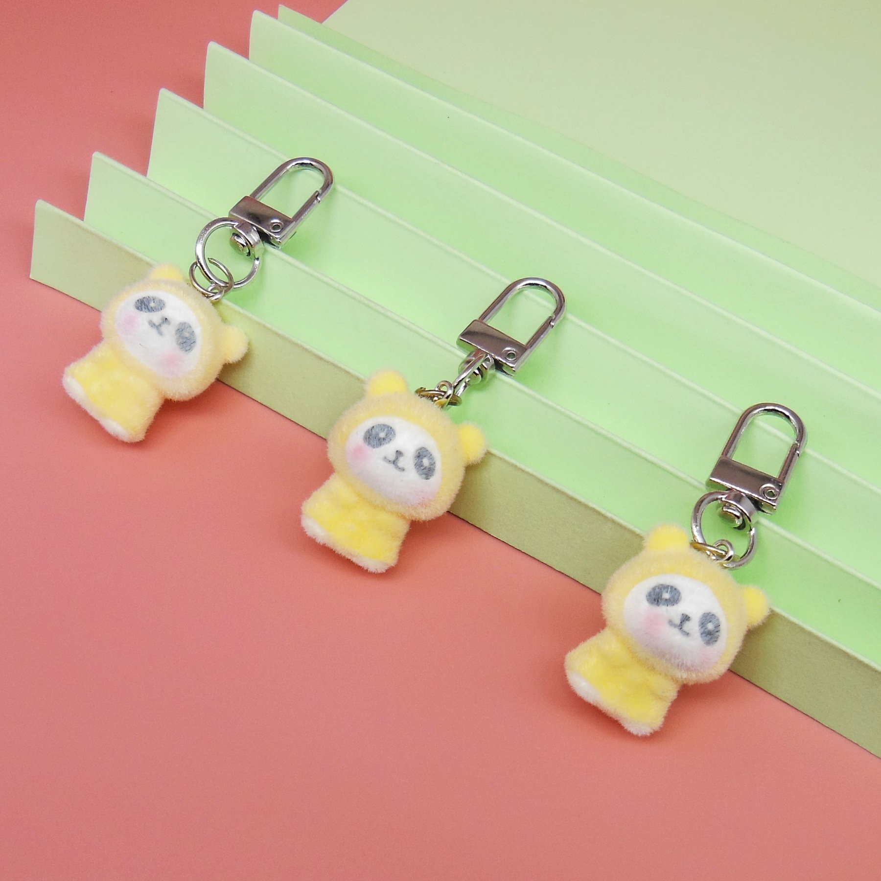 2024 Cartoon Flocking Bear Keychain Animals Doll Resin Key chains Cute Pom Pom keyrings Cat Dog Cow Koala Bunny Plush Keychain
