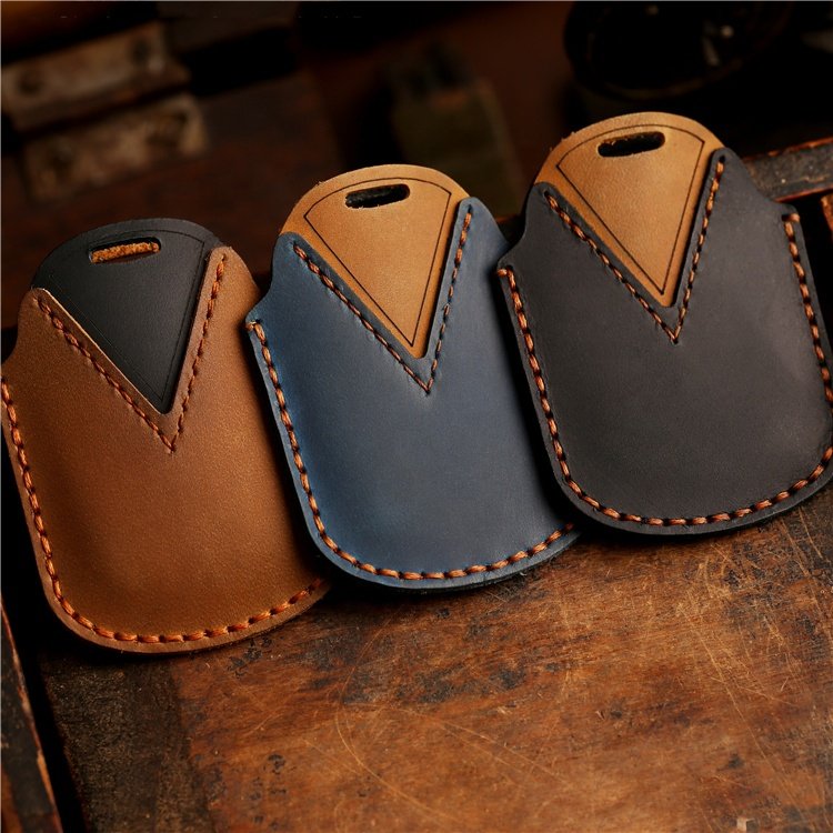 Hand Sewing Genuine Leather Car Key Case Cover for Toyota Crown Smart 3 Buttons Car Key Shell with Keychain