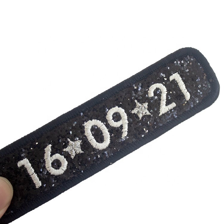Fashion Key Tag High Quality Custom Brand Logo Shiny Sequin Embroidery Keychain for Keyring Gifts