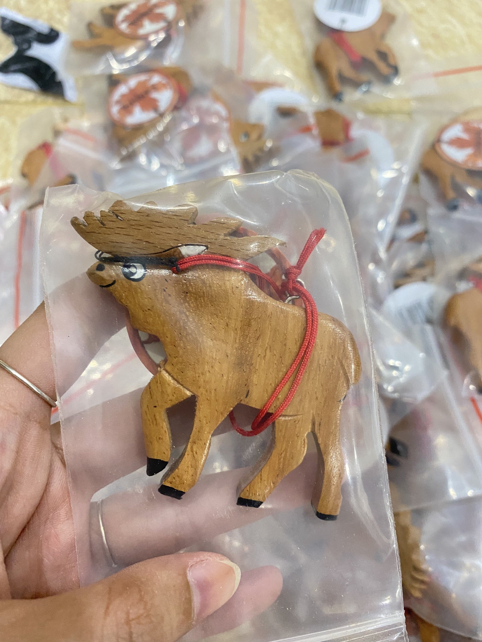 Wooden Keychain From Vietnam For Bike Car Motor / Wood Handicraft For Hanging and Gift