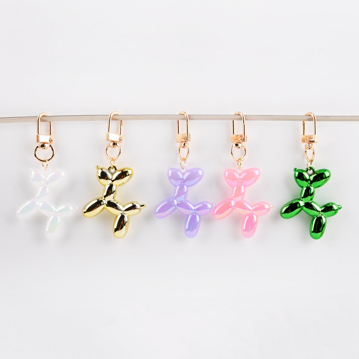 Metallic Luster Colorful Acrylic Dog Pendant Keychain Cute Cartoon Ballon Dog Keychain Backpack Handbag Key Chain