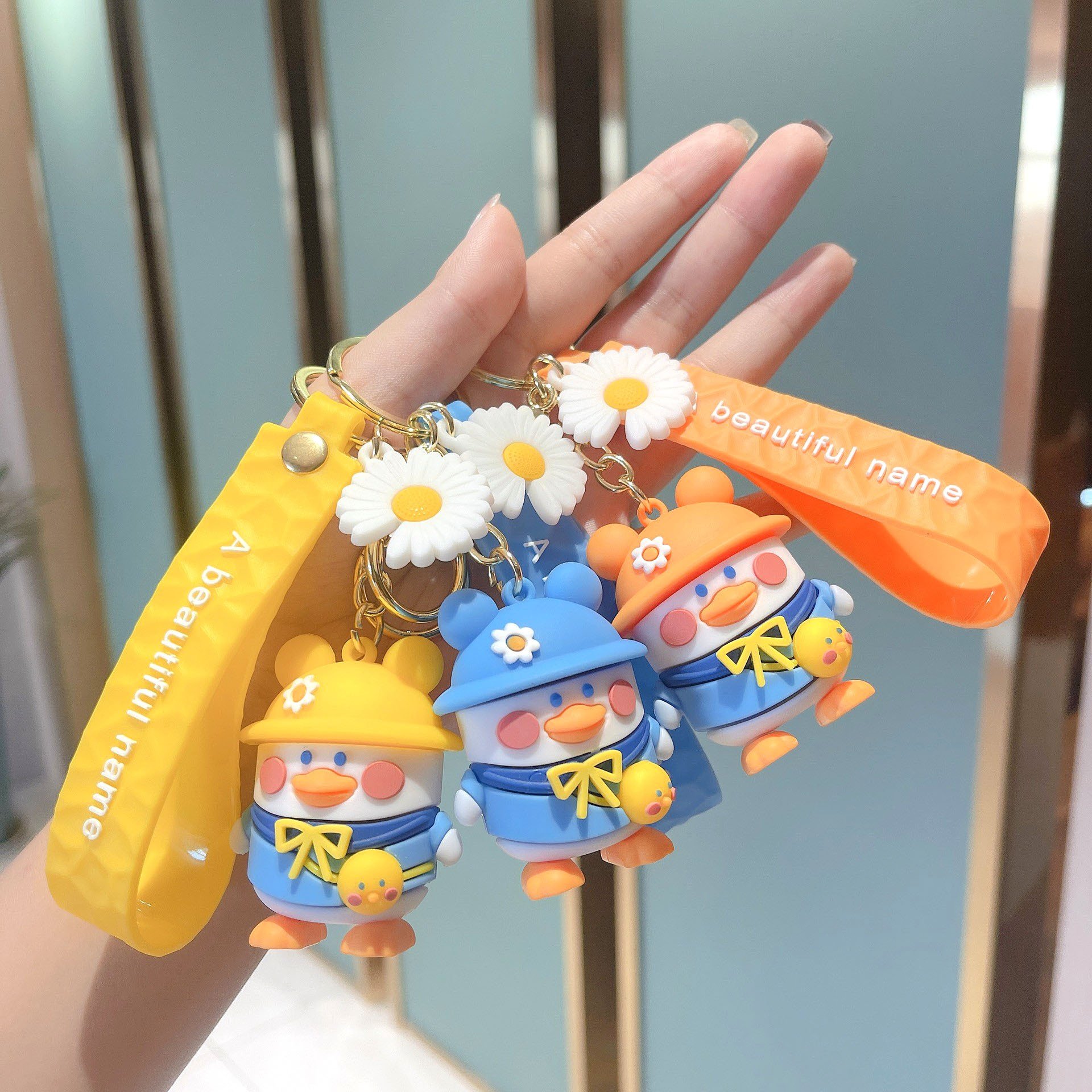 Creative cute Daisy duck anime car key chain cartoon PVC soft plastic key chain pendant Birthday gift bag decoration key ring