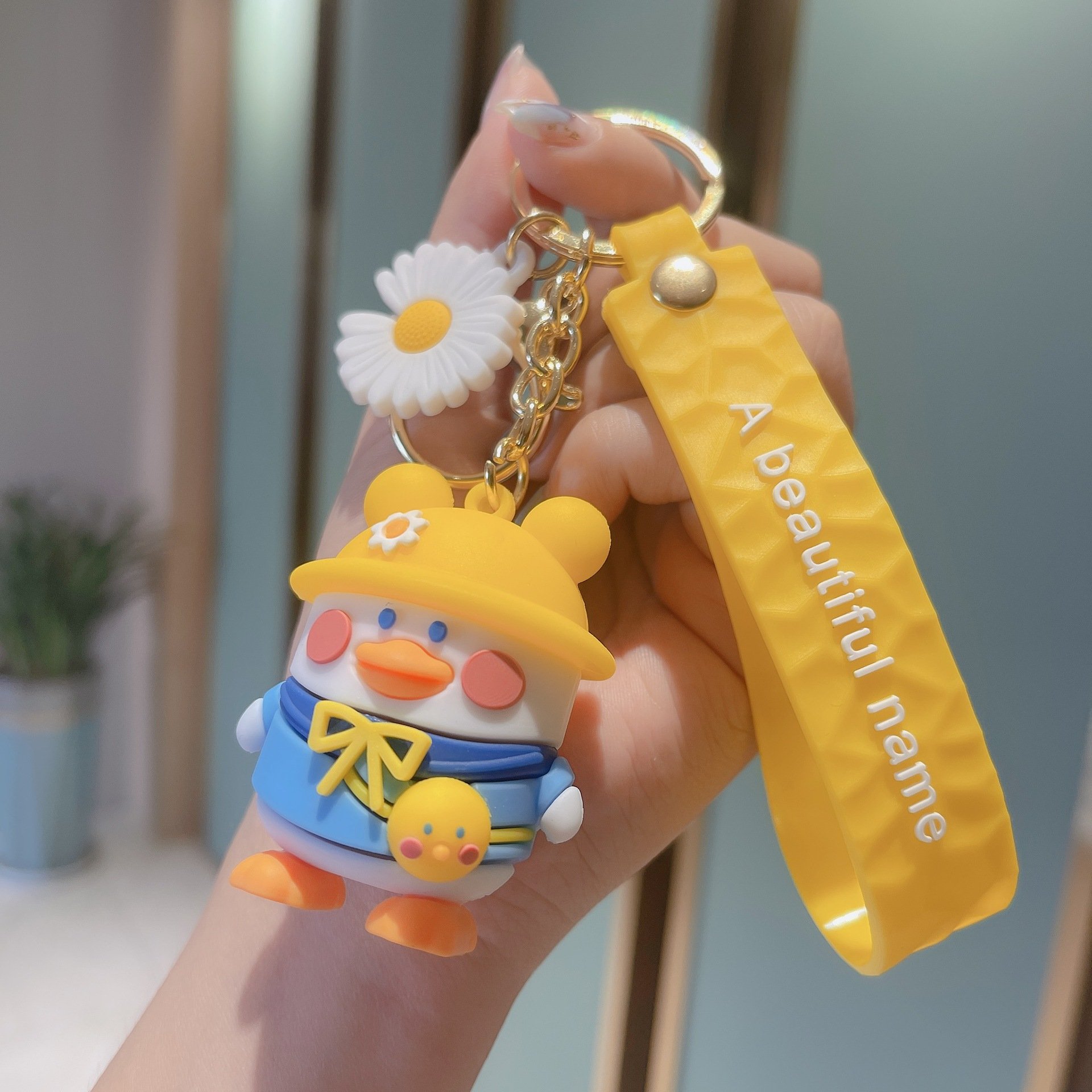Creative cute Daisy duck anime car key chain cartoon PVC soft plastic key chain pendant Birthday gift bag decoration key ring
