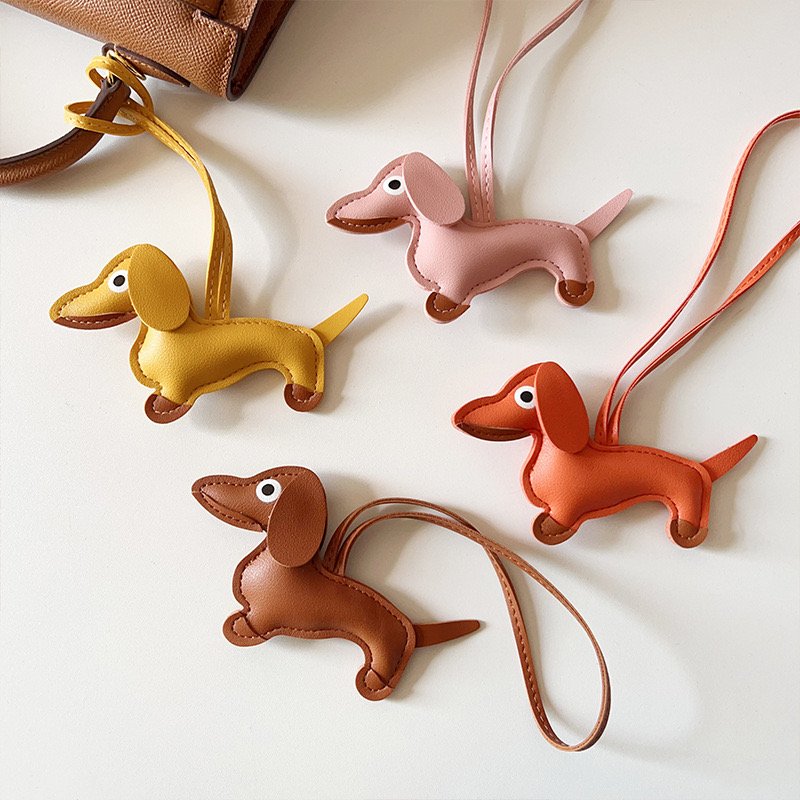 Hot Sale Custom Dog Designer Pu Leather Key chain Bag Charm Pendant Car Keyring Luxury KeyChain