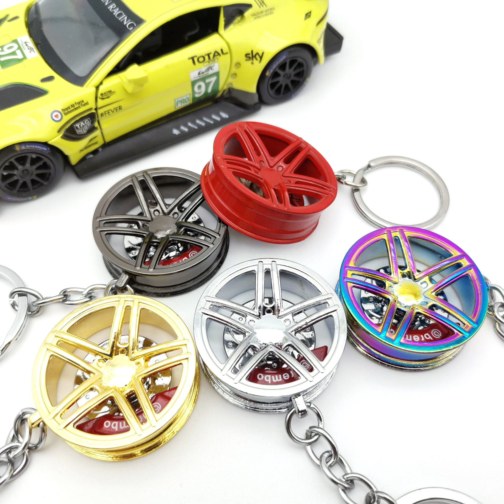 High quality golden supplier car part keychain tool metal cars accessories wheel hub key chain