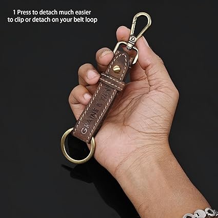 Handmade Custom Gift Antiqued Brass Engraved Genuine Leather Keychain Personalized Fashion Accessory for Keys