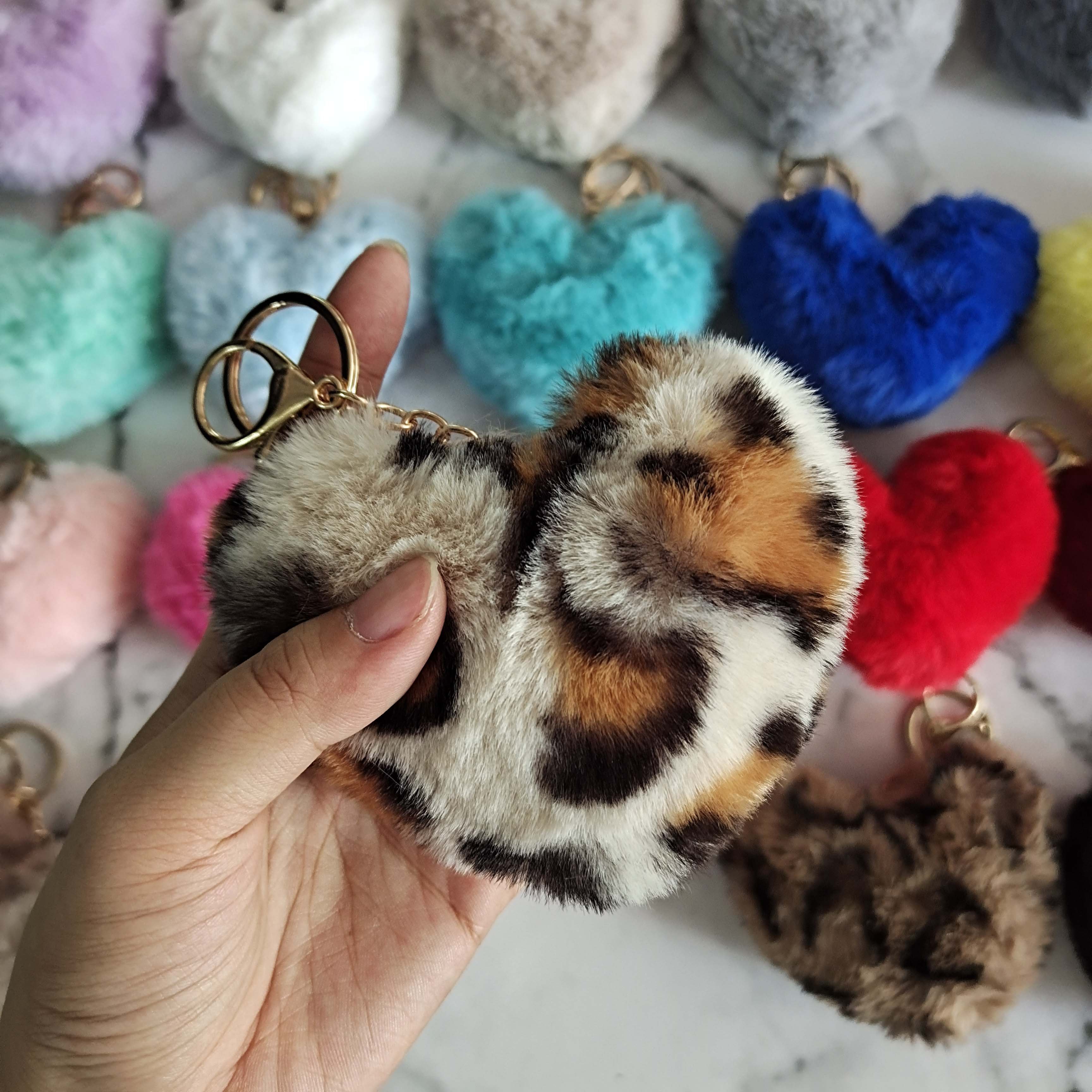 Women's Heart Puffball Keychain Faux Fur Pom Pom Keyholder Bag Accessory Keyring Keychain Pompom
