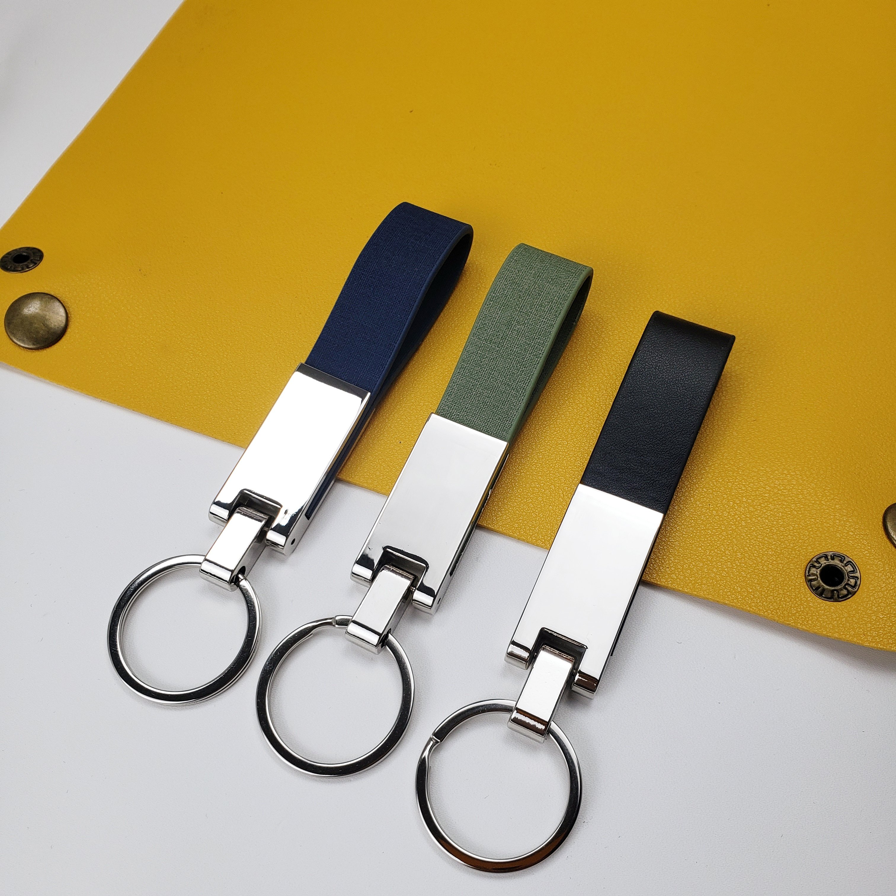 Hot sales promotional custom logo blank keychain sublimation car keyrings
