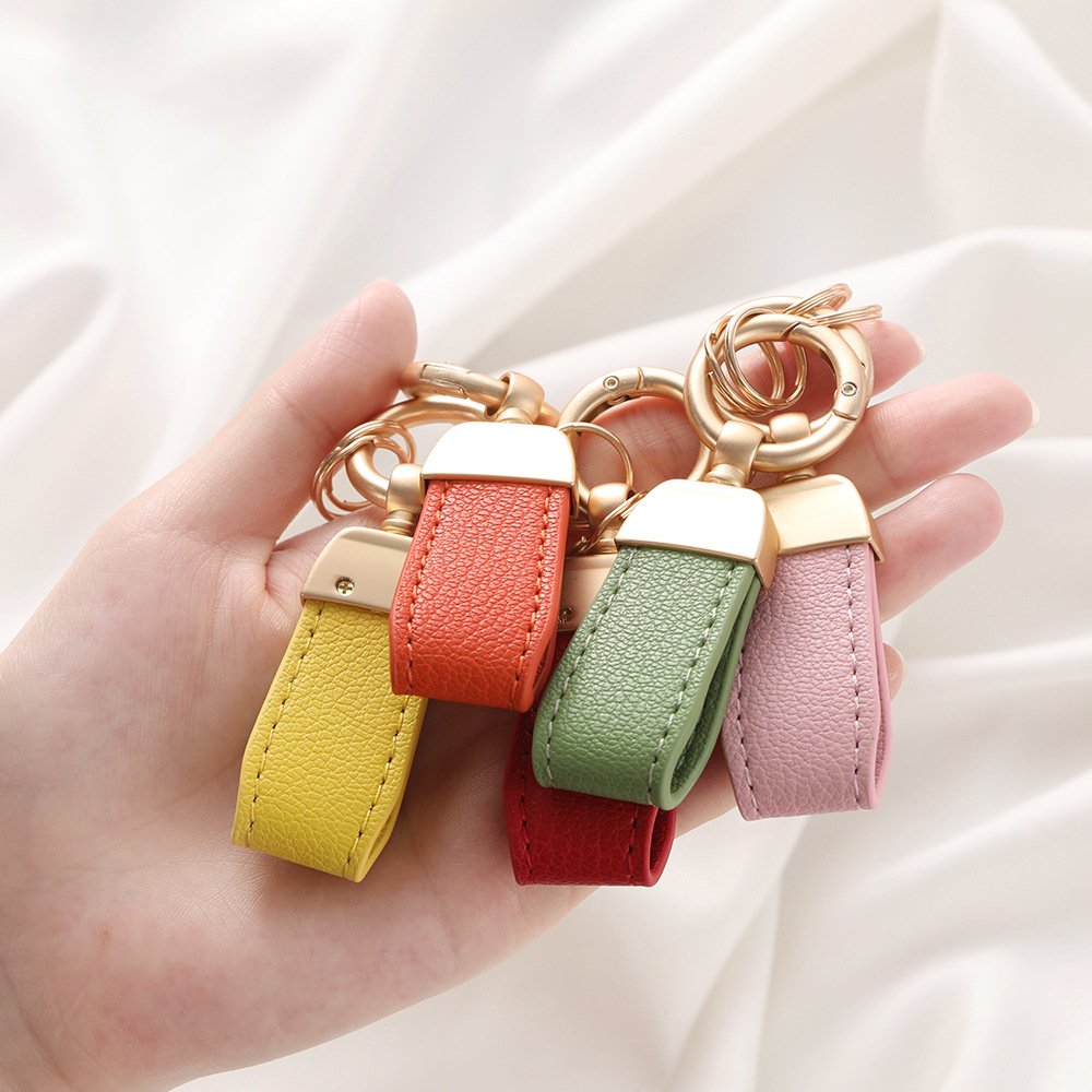 French Sheepskin Car Key Chain Women Men Delicate Leather Pendant High-end Keychain Lovely Leather Rope Key Holder Accessories