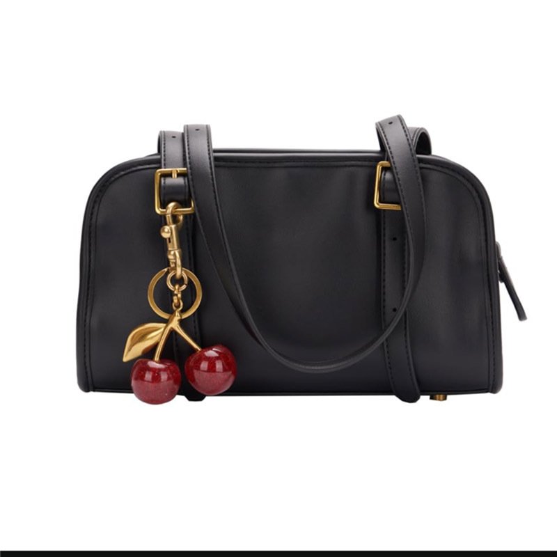 Fashion Creative Exquisite Crystal 3D Cherry Keychain Women Girl Bag Car Pendant Accessories Keyring Small Charms Gift
