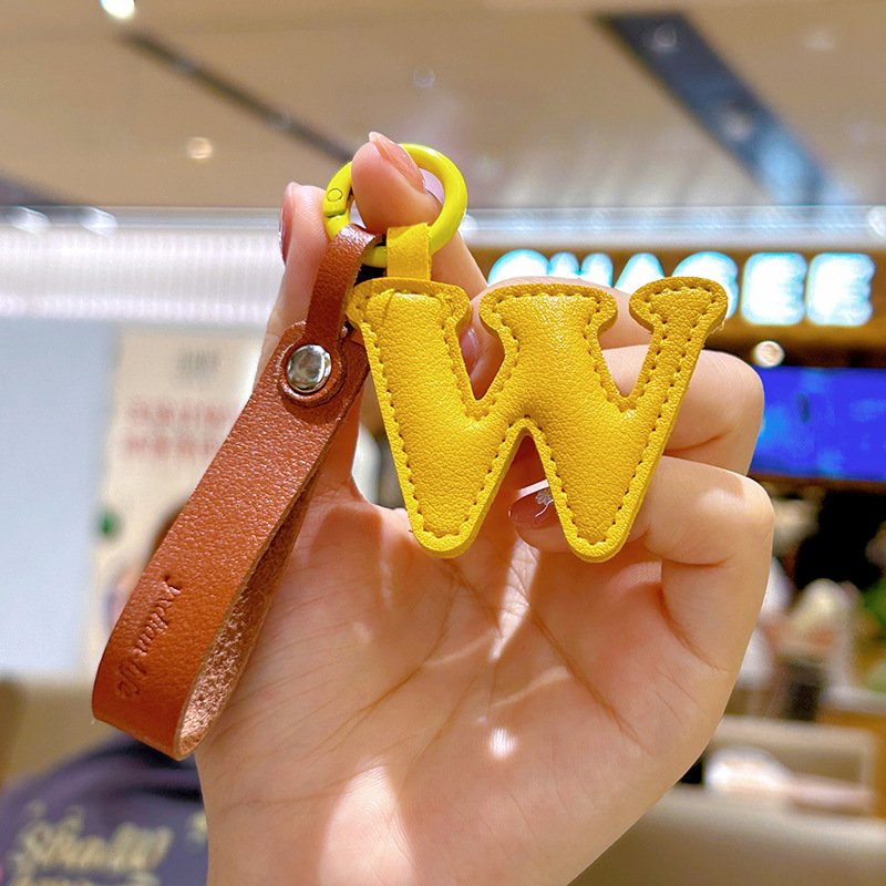 2024 New PU Leather Keyring Colorful PU Phone Decoration Women Car Key Holder Dainty Girls Bag Charm 26 Letters Leather Keychain