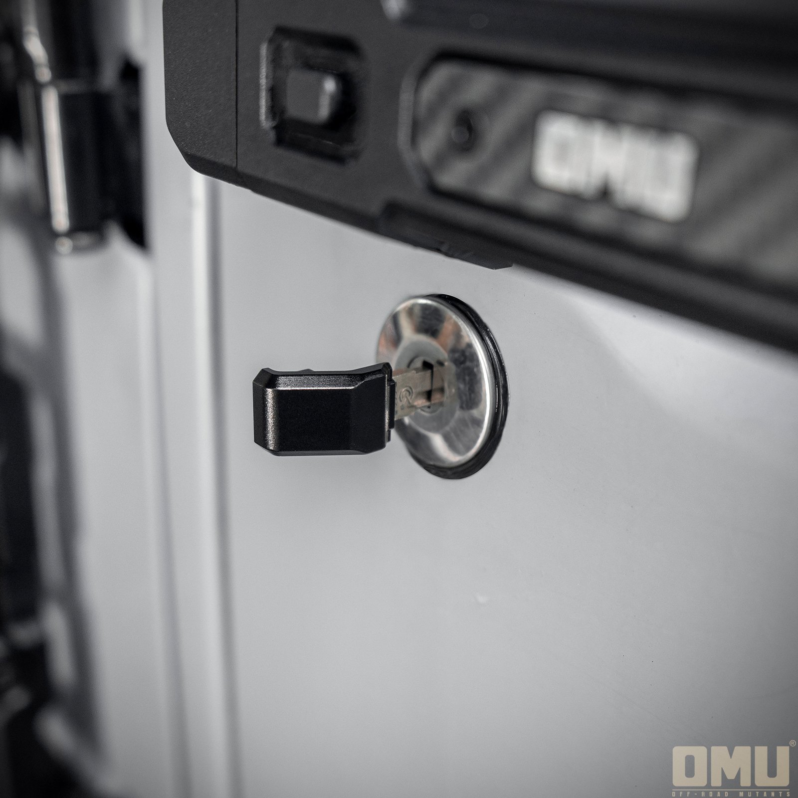OMU Key Case For Jeep Wrangler JL Aluminum& Carbon fiber key case cover for Jeep Gladiator Pickup JT Offroad car accessories