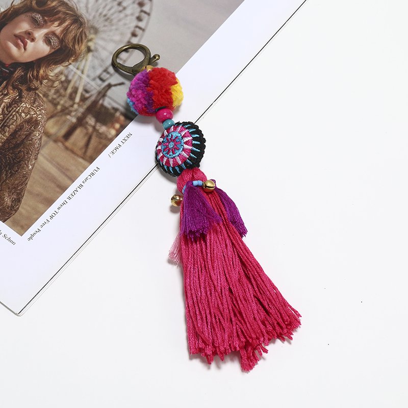 Bohemian style pompom copper bell metal keychain retro tassel car key handbag security keychain