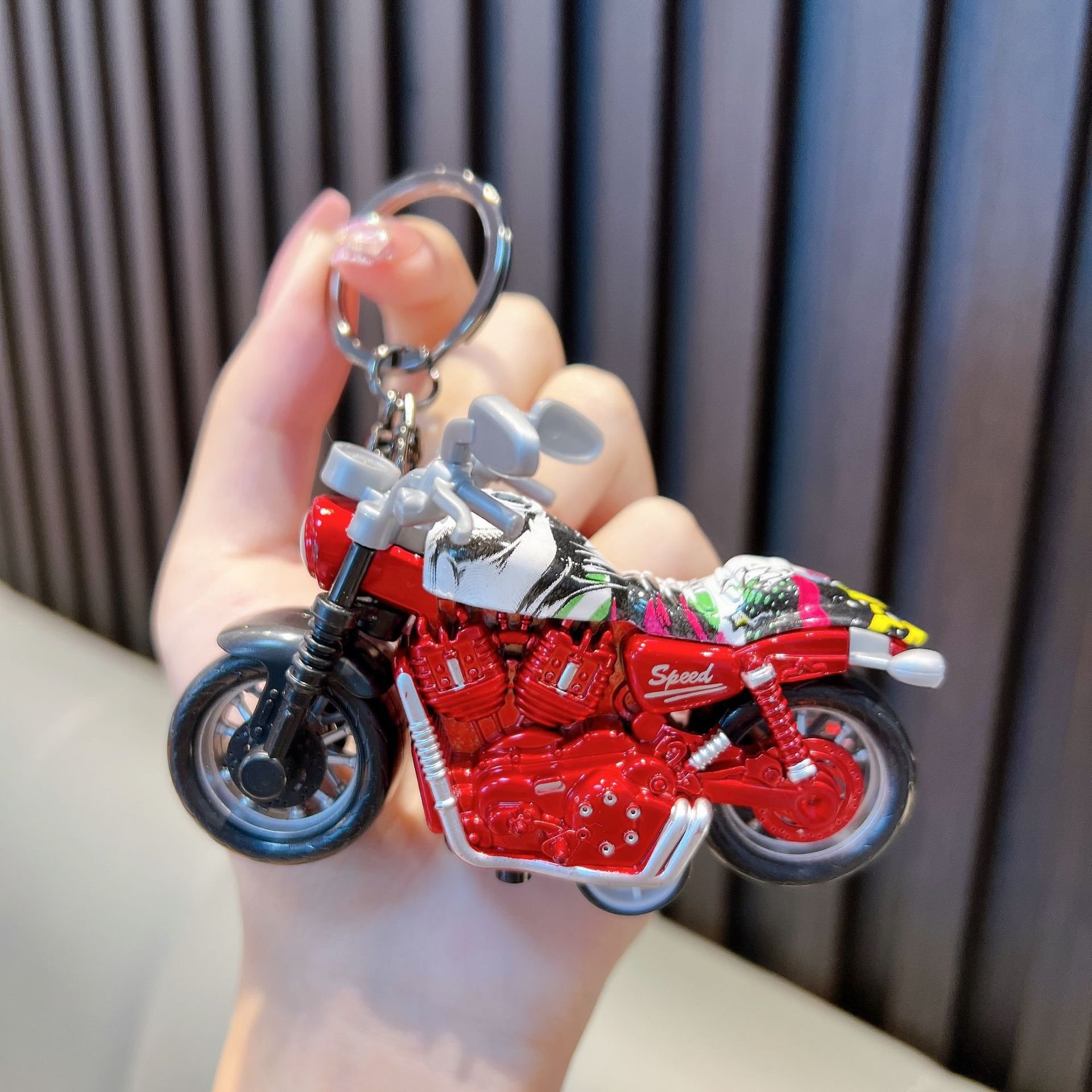 Sanli Motorcycle Keychain Cartoon Doll School Bag Pendant Couple Car Keychain Accessories Small Gift Wholesale