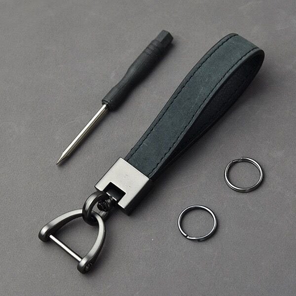 Genuine Leather Key chain Universal Car Keychains for Men and Women Key Fob Holder with Anti-Lost D-Ring