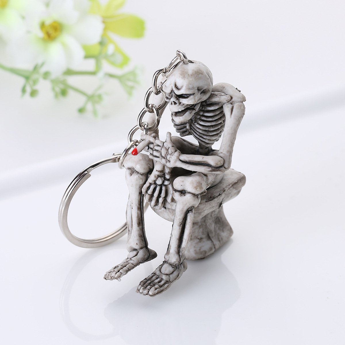 1 pc Trendy Creative grey Skulls skeleton Toilet Purse Bag Rubber Keychain Keyring Key Chain Gift car accessory bag pendant