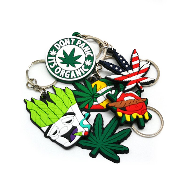 pvc Cartoon Key Chain Cute Leaf shape Key Ring Tobacco key Holder Fashion Gift for men Car Key Ornament Bag Pendant Wholesale