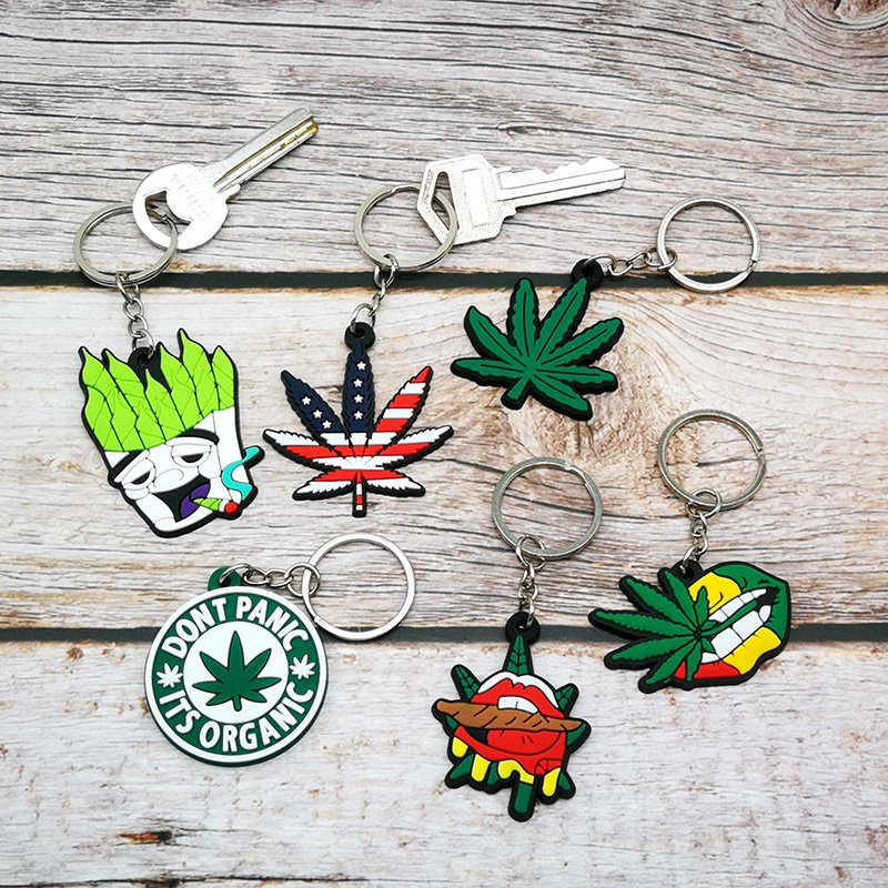 pvc Cartoon Key Chain Cute Leaf shape Key Ring Tobacco key Holder Fashion Gift for men Car Key Ornament Bag Pendant Wholesale