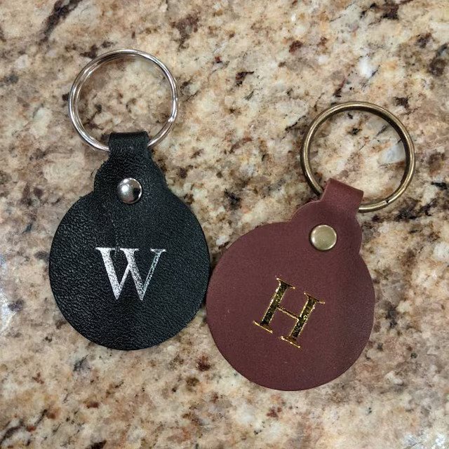 Wholesale Luxury Handmade Genuine Leather Keychain Custom Car Keychain Accessories for Export Luxury Custom Keychain