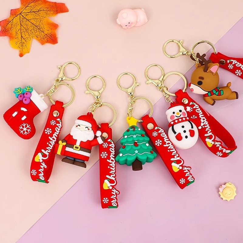 Wholesale 2024 New Christmas Keychain 3D Pvc Cartoon Snowman Santa Claus Tree Deer Keychain Bag Charm Car Key Keychain Gifts
