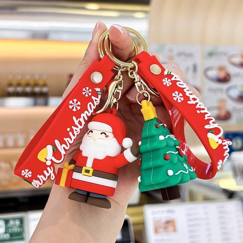 Wholesale 2024 New Christmas Keychain 3D Pvc Cartoon Snowman Santa Claus Tree Deer Keychain Bag Charm Car Key Keychain Gifts