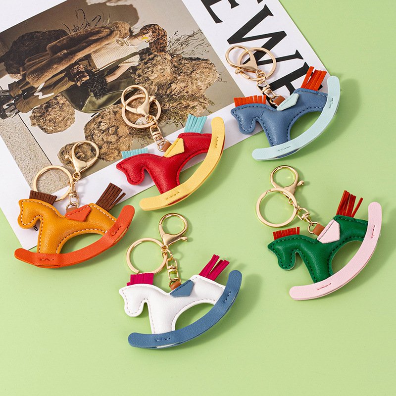 New custom horse leather car key chain accessories animal key ring bag charm ornament pendant luxury designer keychains