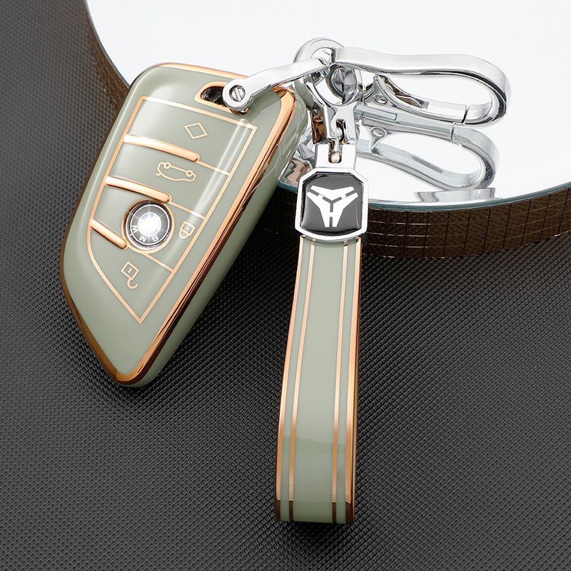 New Soft TPU Gold Edge Car Key Case with Keychain Accessories for BMW X1 X2 X3 X5 X6 Series 1 2 5 6 7 M5 M6 car key cover