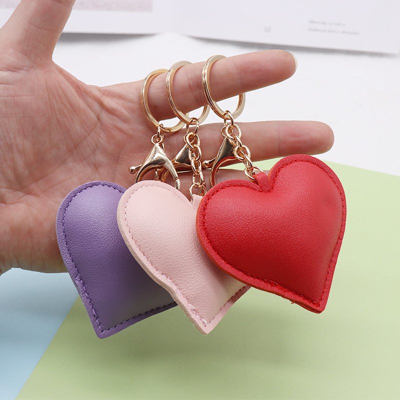 New PU heart keychain leather fashion women's luggage pendant car interior pendant accessories wholesale