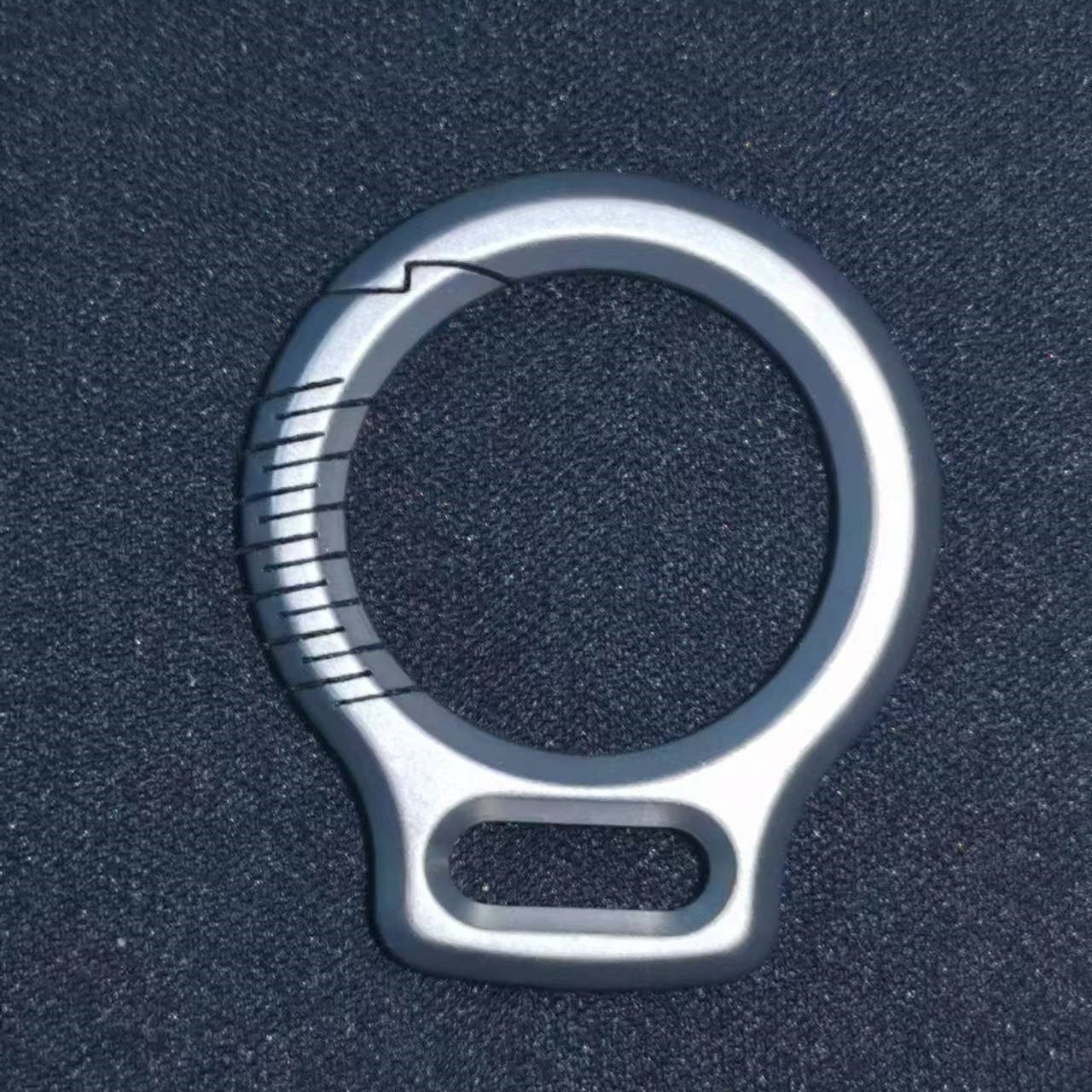 Titanium Alloy Key Chain Men and Women's Car Key Ring with Personality Pendant Creative Simple Metal Keychain Accessory