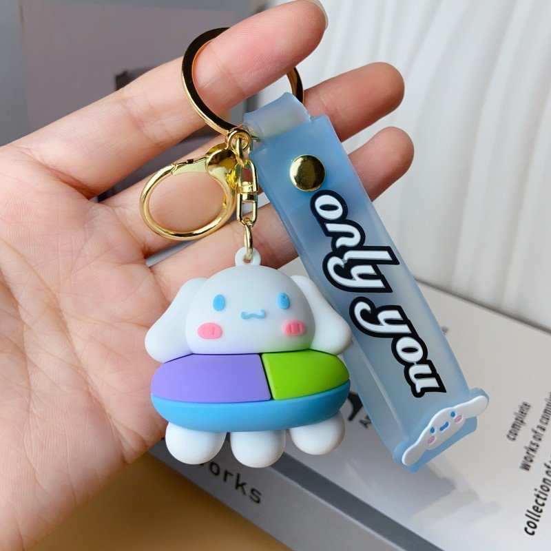 W-25 Wholesale Cute Girl Key Chain Pendant Kawaii Kids Rubber Doll Cartoon Car Key Chain Accessories Bag Hanging Small Gift