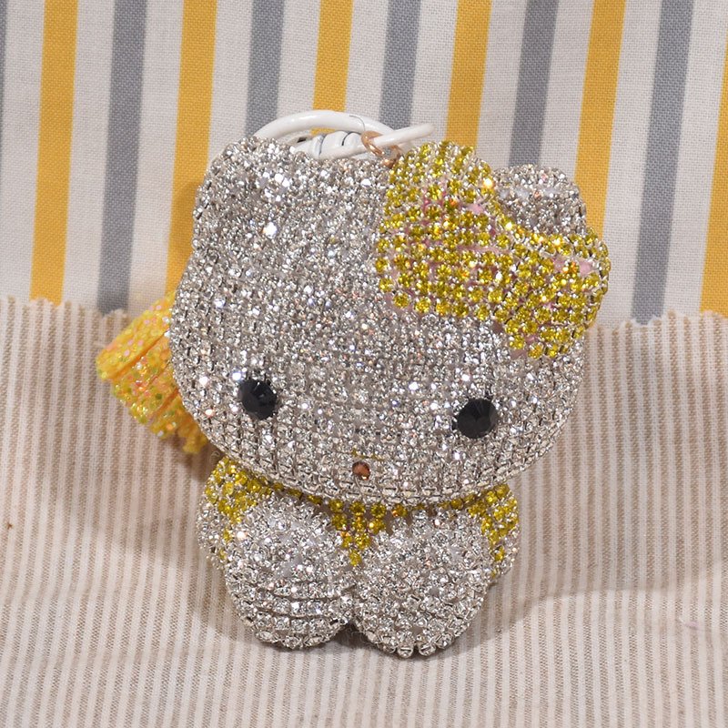 Botu kawaii new 3d diamond kitty keychain anime fashion womens bag pendant y2k girls gifts cute doll car key ring keychain toys