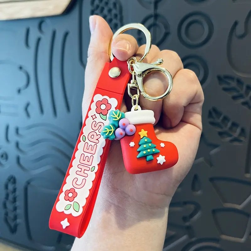 Wholesale 3D PVC Merry Christmas Festival Keychains Cartoon Snowman Christmas Tree Gifts Santa Claus Reindeer Keyring