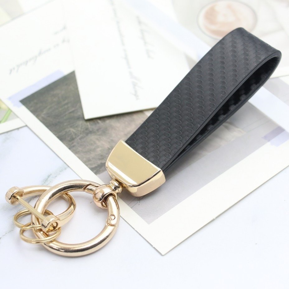 Hot selling high-end leather keychains, car pendants, backpacks, hanging accessories, suitable for car keys, regular doors, etc