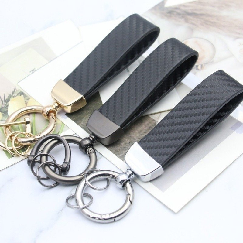 Hot selling high-end leather keychains, car pendants, backpacks, hanging accessories, suitable for car keys, regular doors, etc