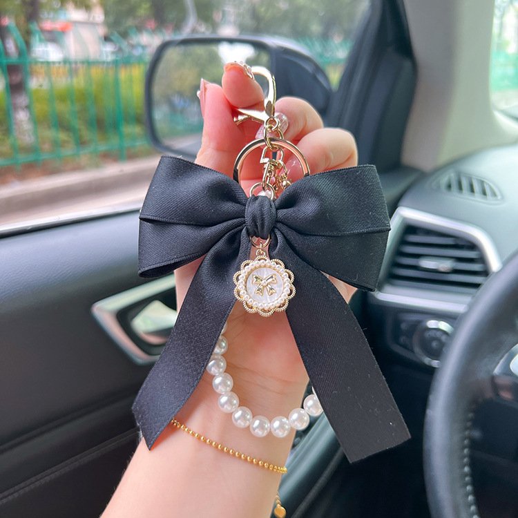 Wholesale Hot Selling Pearl keychain Women Bag Car Handbag Decoration Gift Charming Bowknot Keychain